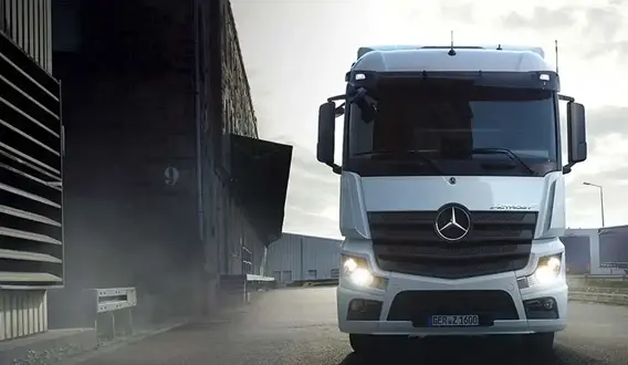 Mercedes Hamecher - Actros F vue avant