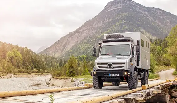 Mercedes Hamecher - Unimog vue avant