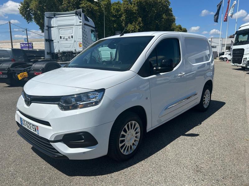 Photo TOYOTA PROACE CITY Medium 100 D-4D Business RC23