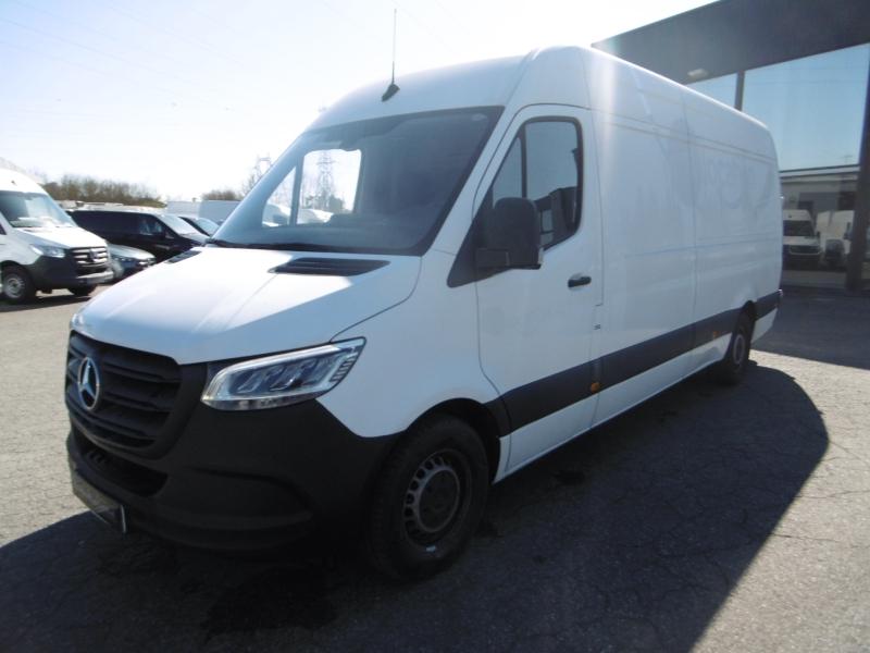 Photo MERCEDES-BENZ Sprinter Fg 314 CDI 43 3T5 First Propulsion Lourd 7G-Tronic Plus